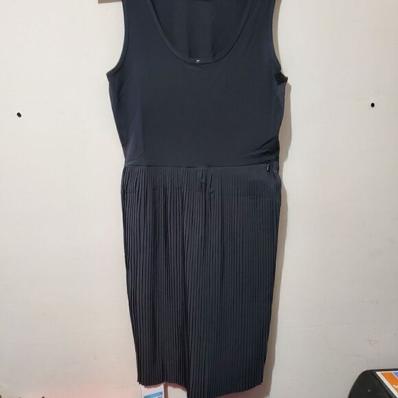 Nike Golf Women's Sz Medium Dri-FIT Sleeveless Golf Dress Black DH2437 010 NWT - Picture 1 of 15
